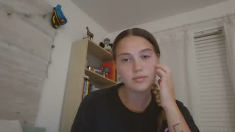 Snapshot of cowguirle chatting on 19, 7, 2026 Em online show from 19, 7, 2026