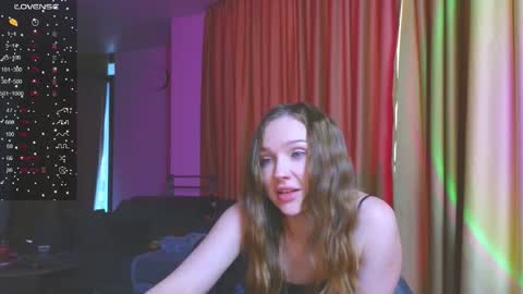 Snapshot of cravelucy chatting on 13, 3, 2026 lucy online show from 13, 3, 2026