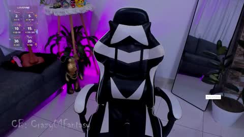 Snapshot of crazy01fantasy chatting on 10, 2, 2025 Laura online show from 10, 2, 2025