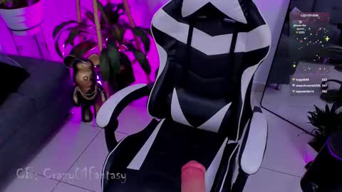 Snapshot of crazy01fantasy chatting on 21, 2, 2025 Laura online show from 21, 2, 2025