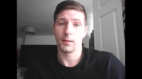 crazy20241987 online show from 17, 4, 2026