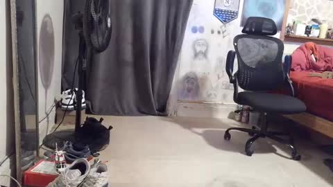 Snapshot of crazy4feetmanic chatting on 29, 5, 2026 drbucknaked online show from 29, 5, 2026