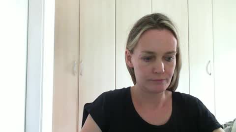 Snapshot of crazyanny chatting on 24, 12, 2024 Anny online show from 24, 12, 2024