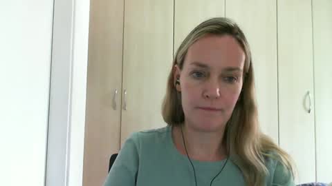 Snapshot of crazyanny chatting on 27, 12, 2024 Anny online show from 27, 12, 2024