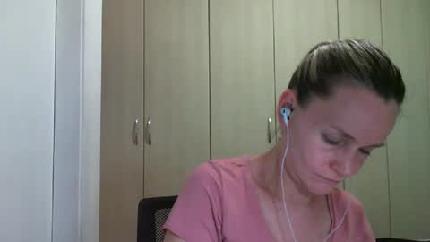 Snapshot of crazyanny chatting on 11, 2, 2025 Anny online show from 11, 2, 2025