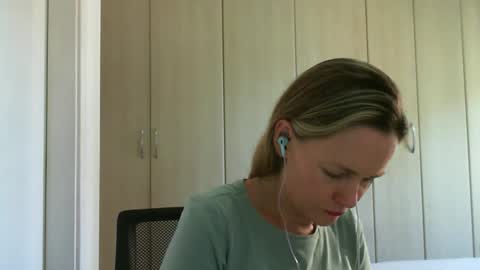 Snapshot of crazyanny chatting on 17, 2, 2025 Anny online show from 17, 2, 2025