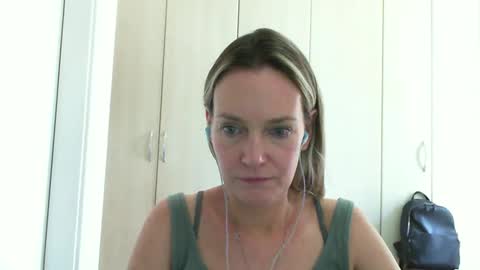 Snapshot of crazyanny chatting on 25, 2, 2025 Anny online show from 25, 2, 2025