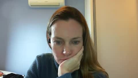 Snapshot of crazyanny chatting on 24, 9, 2025 Anny online show from 24, 9, 2025