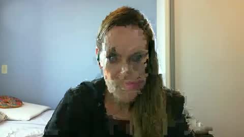 Snapshot of crazyanny chatting on 3, 10, 2025 Anny online show from 3, 10, 2025