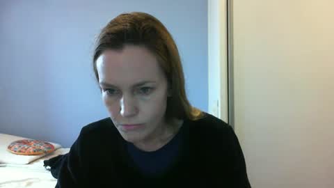 Snapshot of crazyanny chatting on 8, 10, 2025 Anny online show from 8, 10, 2025