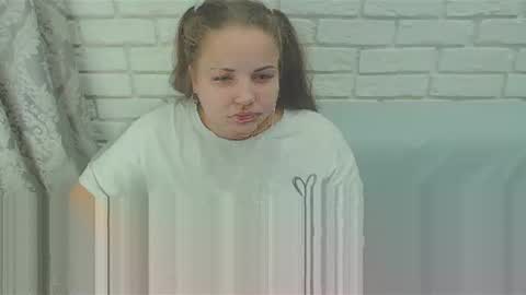 Crazyy Girl  online show from 24, 1, 2025