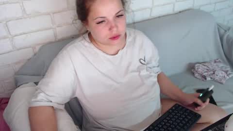 Crazyy Girl  online show from 4, 6, 2026