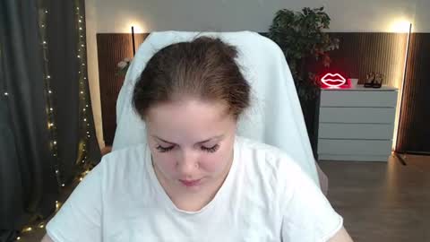 Crazyy Girl  online show from 26, 6, 2026