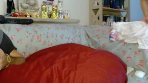 CreampiEnacia online show from 1, 3, 2025