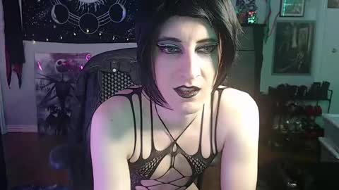 Sylvia online show from 23, 2, 2025