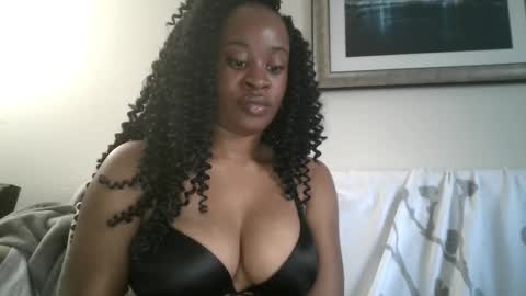 Snapshot of creamycherrypop chatting on 22, 2, 2025 FREE online show from 22, 2, 2025
