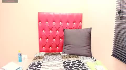 creamyindian4u online show from 24, 4, 2026