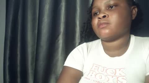 Snapshot of creamyposh1 chatting on 3, 11, 2025 creamyposh1 online show from 3, 11, 2025