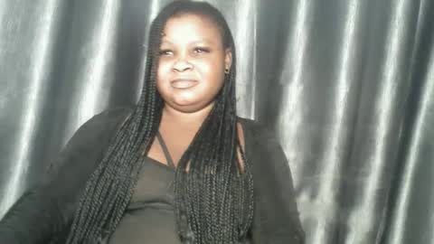 Snapshot of creamyposh1 chatting on 27, 11, 2025 creamyposh1 online show from 27, 11, 2025