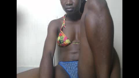 Snapshot of creamyxsugar chatting on 15, 9, 2025 creamyxsugar online show from 15, 9, 2025