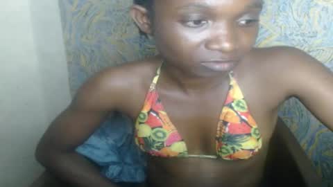 Snapshot of creamyxsugar chatting on 29, 9, 2025 creamyxsugar online show from 29, 9, 2025