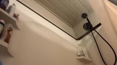 Breed me daddy  online show from 6, 11, 2025