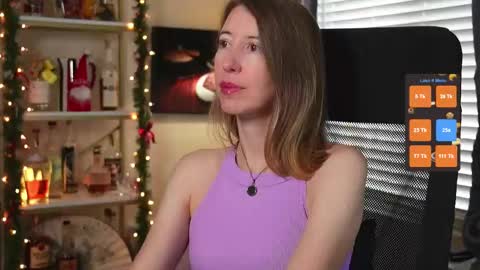 Quinn de la Creme online show from 16, 12, 2025