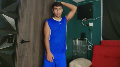 Snapshot of crh58_ chatting on 2, 11, 2025 crh58_ online show from 2, 11, 2025