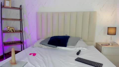 Snapshot of criistal_blossom chatting on 11, 5, 2026 Cristal online show from 11, 5, 2026