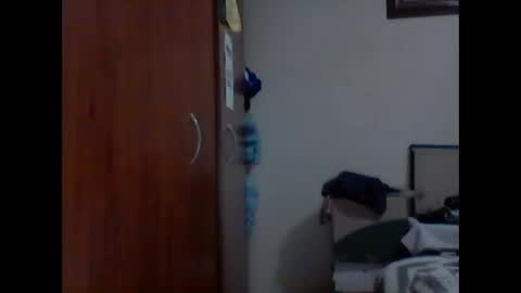 Snapshot of cris2428 chatting on 17, 1, 2025 cris2428 online show from 17, 1, 2025