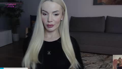 cris_tinne online show from 5, 1, 2025