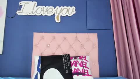 Cris Evanz online show from 7, 2, 2025