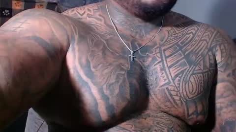 criss_zanders007 online show from 11, 6, 2026