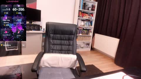 Twitter Christinne p online show from 11, 12, 2024