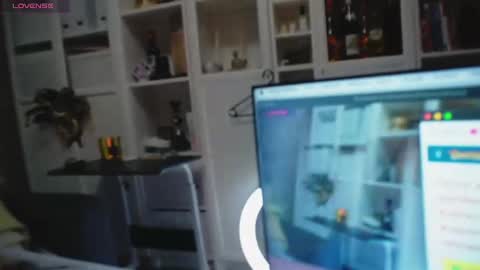 Snapshot of crissy_love chatting on 24, 2, 2025 crissy_love online show from 24, 2, 2025