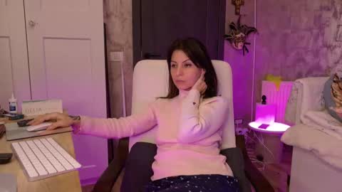 crissy_love online show from 8, 3, 2026