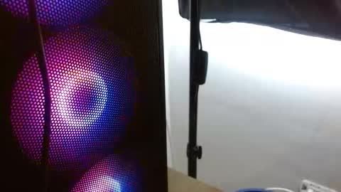 cristal541658 online show from 9, 1, 2026