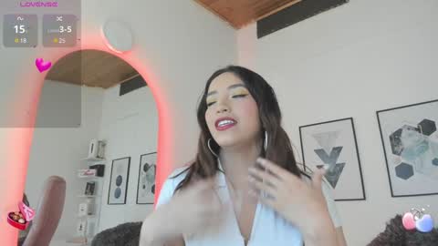 Snapshot of cristal__hot_1 chatting on 4, 2, 2025 Cristal online show from 4, 2, 2025