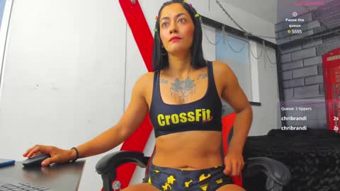 Snapshot of cristal_crossfit chatting on 29, 12, 2024 Cristal online show from 29, 12, 2024