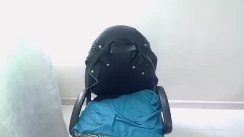 HI online show from 4, 12, 2025