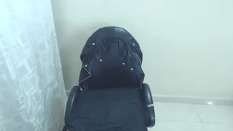 Snapshot of cristal_jayan chatting on 6, 7, 2026 HI online show from 6, 7, 2026