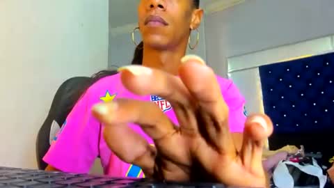Snapshot of cristalhot333 chatting on 17, 7, 2026 cristalhot333 online show from 17, 7, 2026
