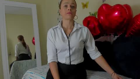 Snapshot of cristalwalker__ chatting on 3, 3, 2025 cristal walker online show from 3, 3, 2025