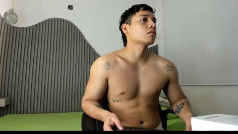 CRITIAN MONTES online show from 26, 6, 2026