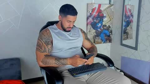 Snapshot of cristian_walker chatting on 26, 1, 2025 cristian walker online show from 26, 1, 2025