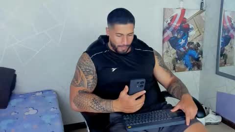 Snapshot of cristian_walker chatting on 18, 2, 2025 cristian walker online show from 18, 2, 2025