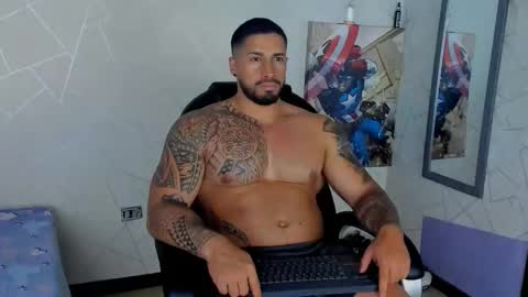 Snapshot of cristian_walker chatting on 19, 2, 2025 cristian walker online show from 19, 2, 2025