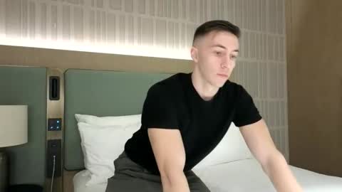 Snapshot of cristianovilla chatting on 23, 11, 2025 CristianoHailey online show from 23, 11, 2025