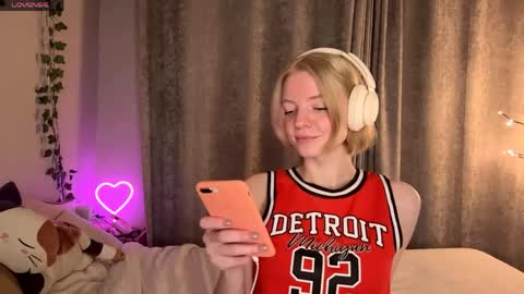 Snapshot of cristinekondo chatting on 14, 5, 2026 Marry online show from 14, 5, 2026