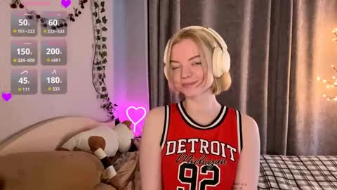 Snapshot of cristinekondo chatting on 22, 5, 2026 Marry online show from 22, 5, 2026